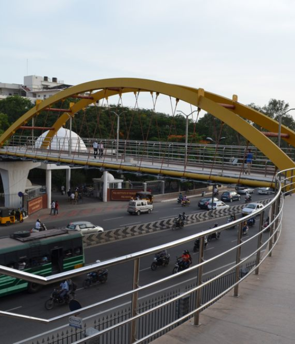 international courier service in madukkarai